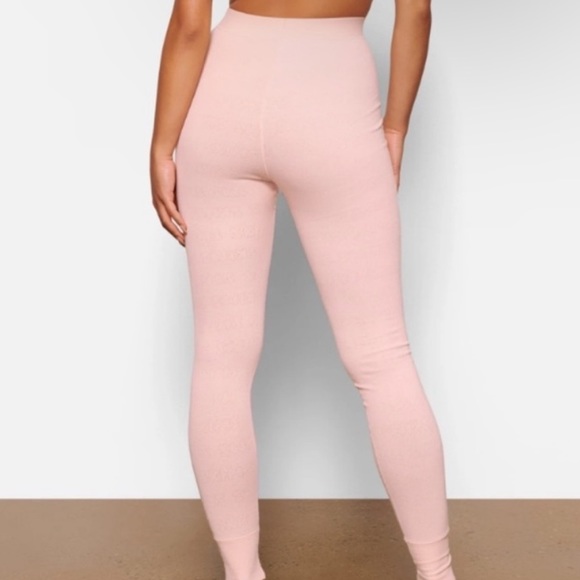 🌸SKIMS POINTELLE LOGO LEGGINGS IN QUARTZ PINK L - Picture 3 of 4